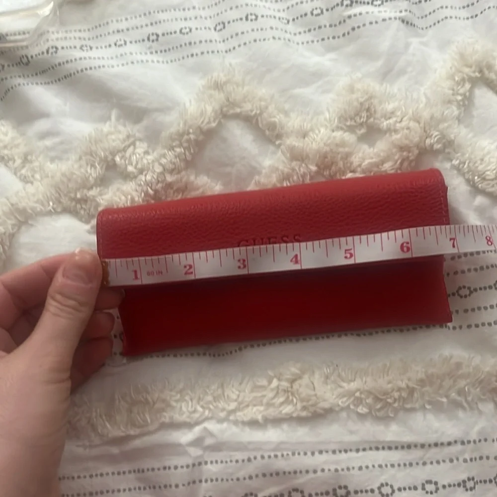 GUESS Red glasses hard case